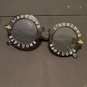 Fashion L’AGELUVE Black Round Sunglasses with Bee Accents